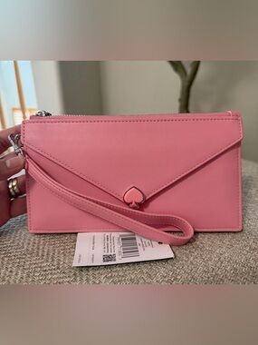 NWT Kate Spade Envelope Wrist Grapefruit Color